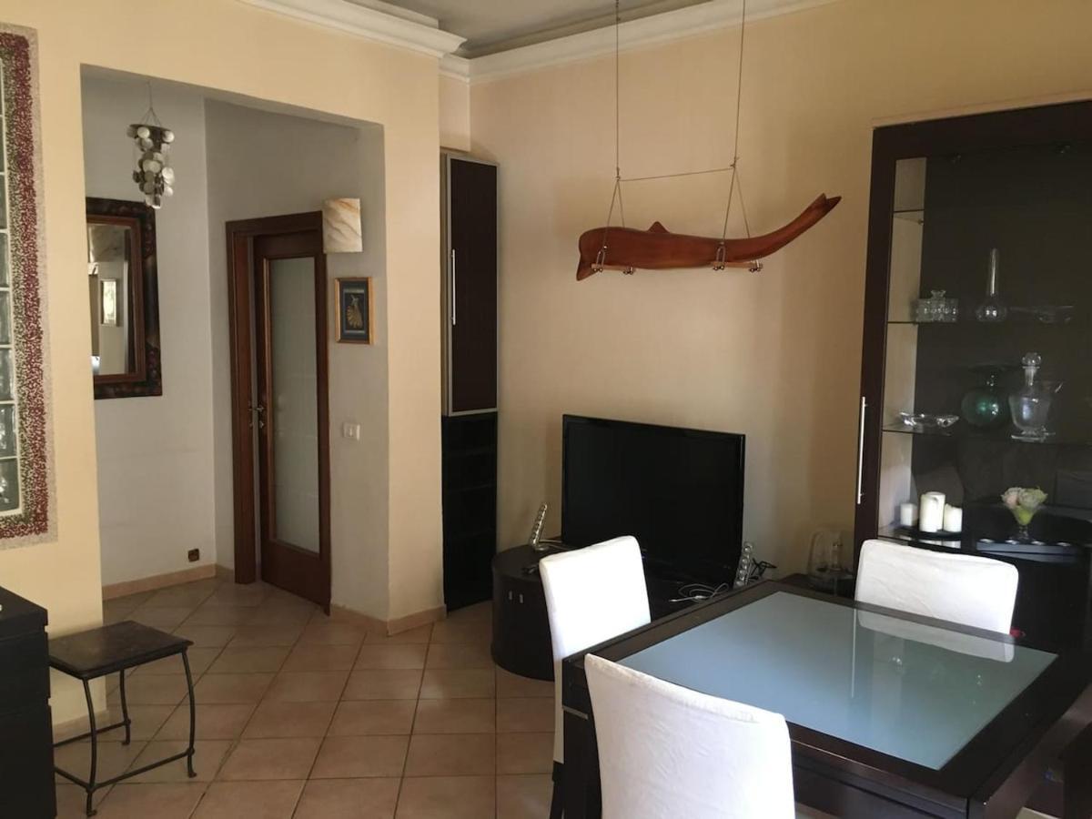 Casa Delfino - Appartamento Centro Storico A Due Passi Dalla Spiaggia & Mare, Porto & Ferrovia Civitavecchia Kültér fotó