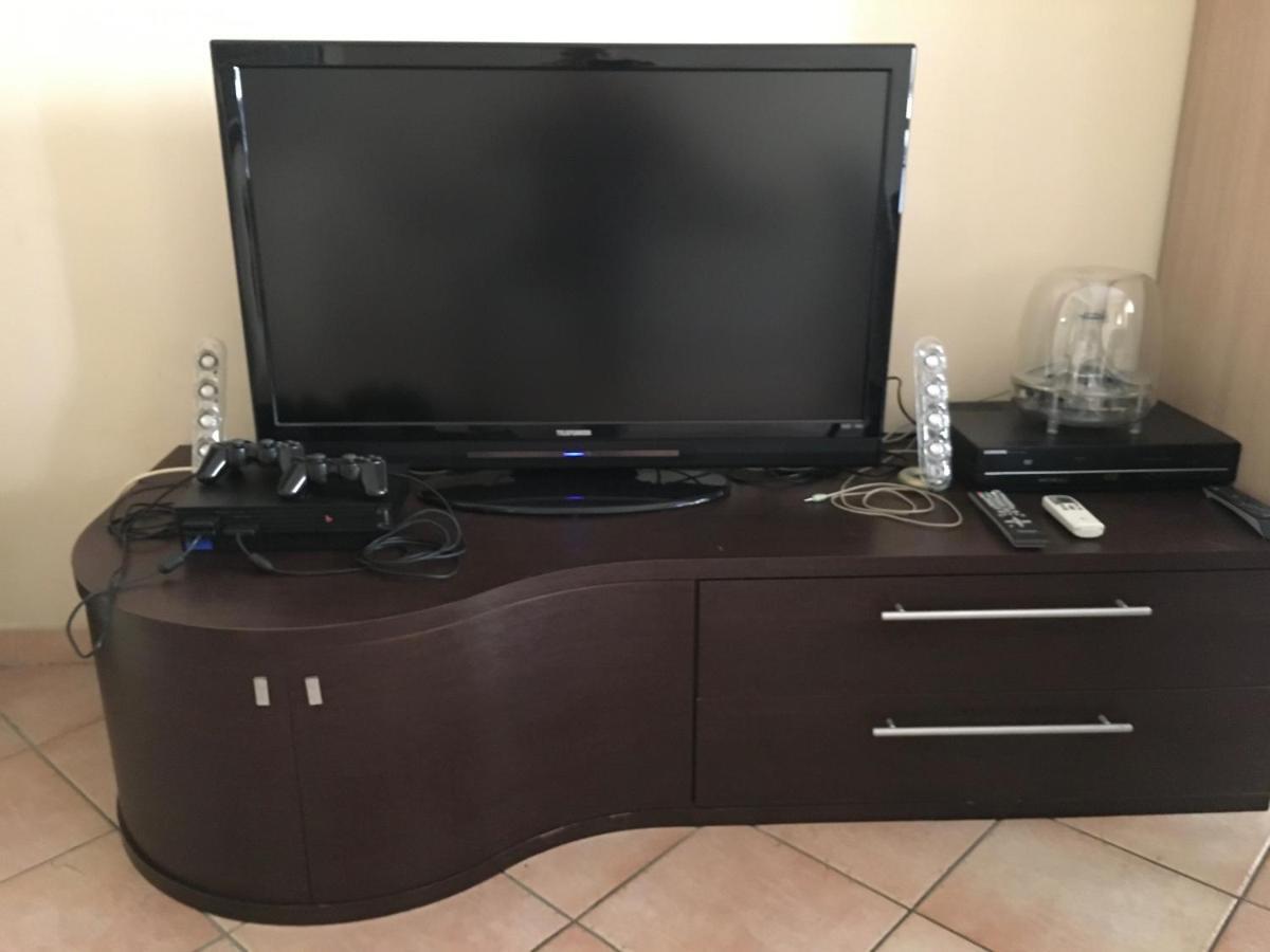 Casa Delfino - Appartamento Centro Storico A Due Passi Dalla Spiaggia & Mare, Porto & Ferrovia Civitavecchia Kültér fotó