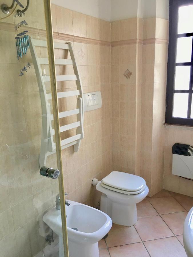 Casa Delfino - Appartamento Centro Storico A Due Passi Dalla Spiaggia & Mare, Porto & Ferrovia Civitavecchia Kültér fotó